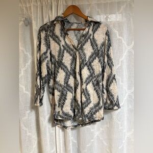 Crushed Neutral Shirt David Cline Blouse women’s Size Large Cream Blue Dark Blue